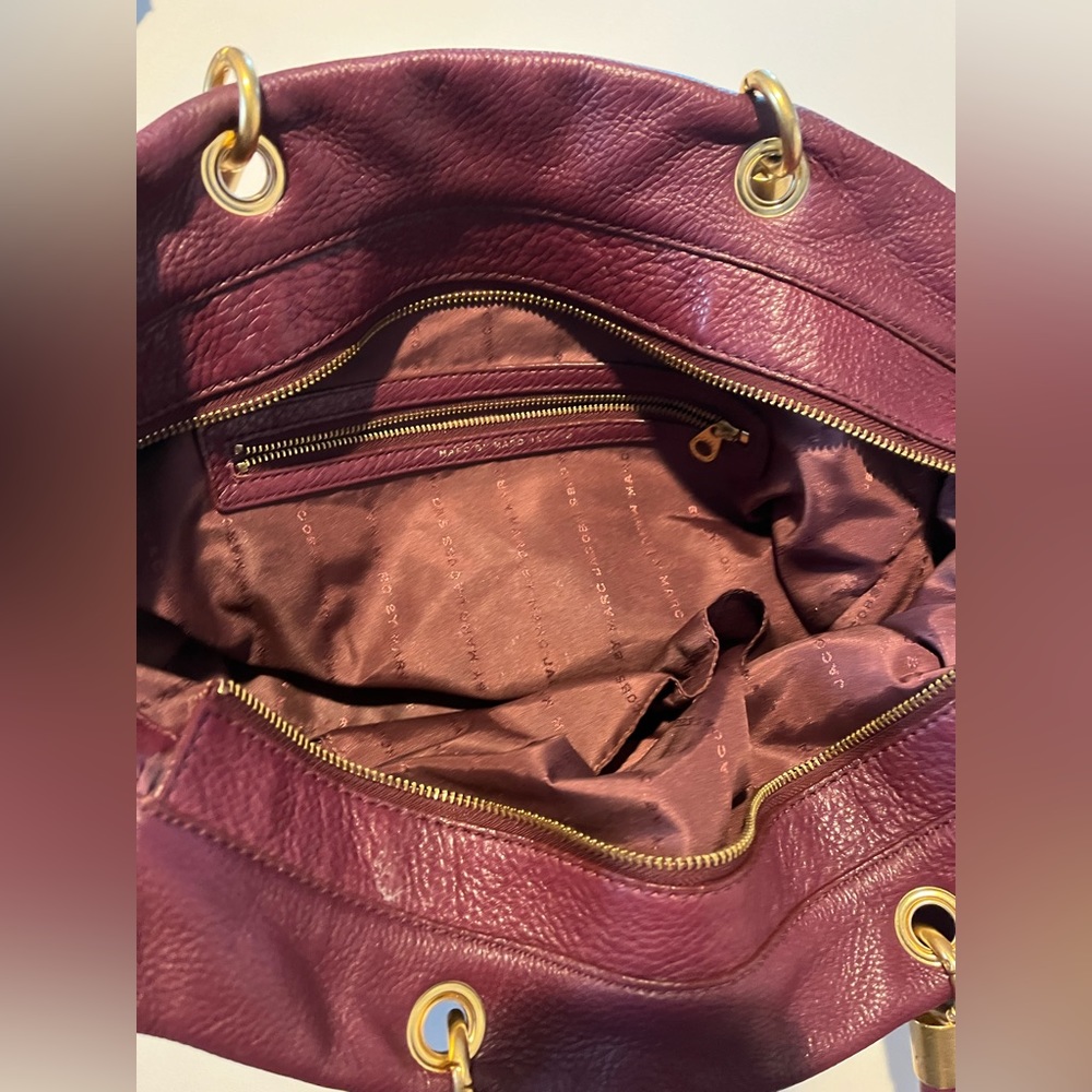 Marc by Marc! Burgundy red bag. Perfect for work. - Picture 4 of 6